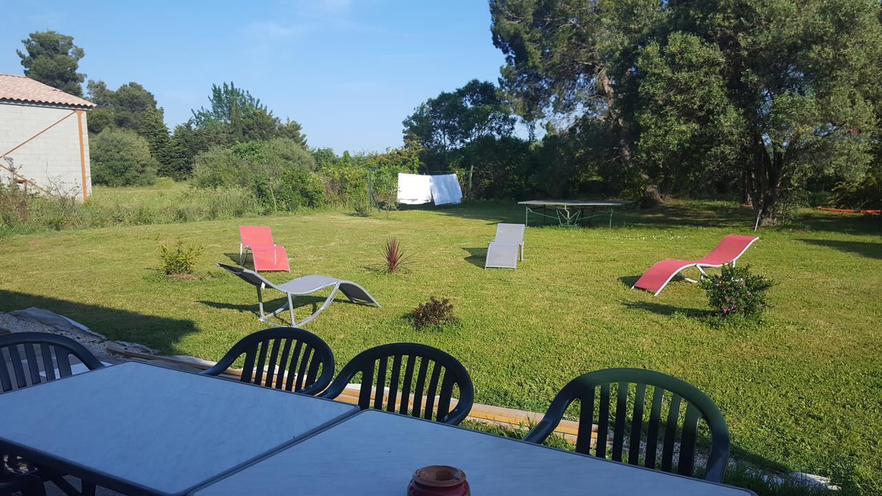 Aux Oliviers Hotell Homps  Eksteriør bilde