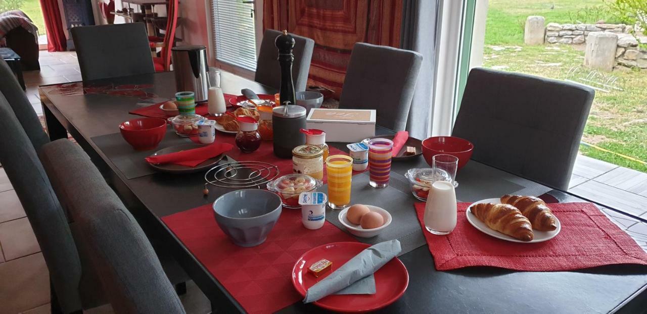 Aux Oliviers Hotell Homps  Eksteriør bilde